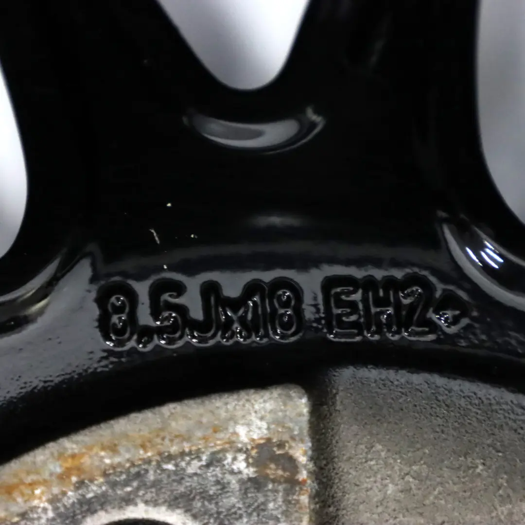 Llanta de Aleación Trasera 18" Doble Radio 269 8,5J para BMW E81 E87 con número de pieza 6781043 BMW E81 E87 Llanta de Aleación Trasera 18" Doble Radio 269 8,5J - SKU 6781043-1 - Número de pieza 6781043