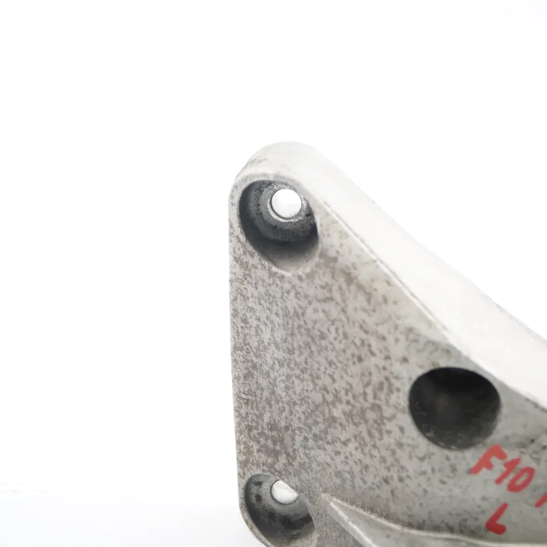 N20 Łapa Wspornik Silnika Lewy do BMW F10 F11 520i o numerze 6781233 BMW F10 F11 520i N20 Łapa Wspornik Silnika Lewy - SKU 6781233 - Numer Części 6781233
