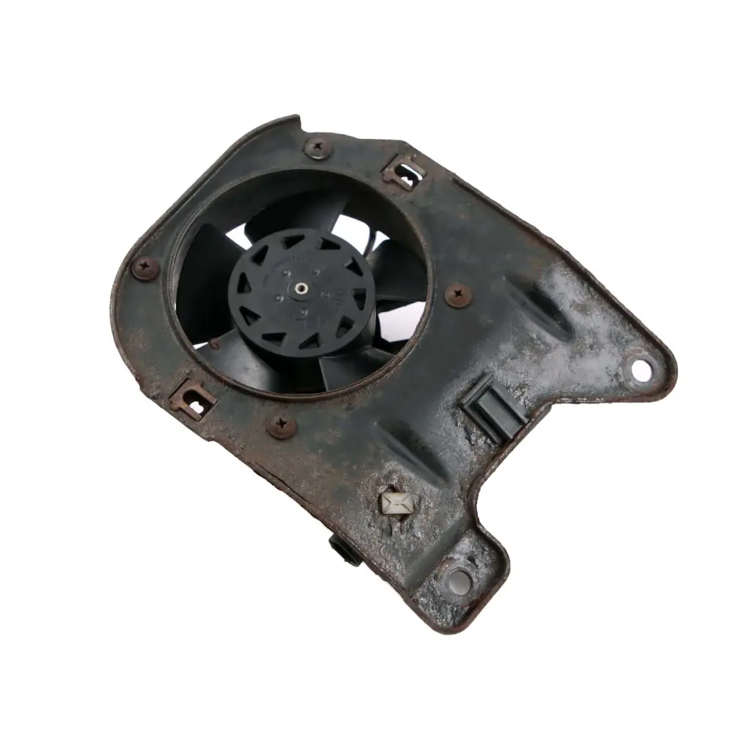 Lüfter mit Schutzgitter Servolenkungspumpe für MINI R50 R52 R53 mit Teilenummer 6781743 MINI R50 R52 R53 Lüfter mit Schutzgitter Servolenkungspumpe - SKU 6781743 - Teilenummer 6781743