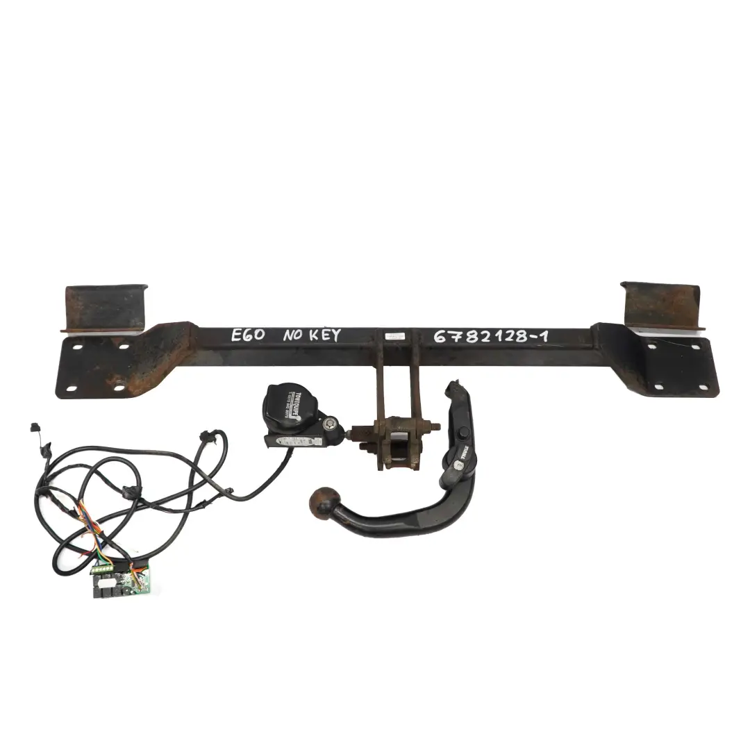 Witter Enganche de remolque Barra de remolque Barra para BMW E60 E61 con número de pieza 6782128 BMW E60 E61 Witter Enganche de remolque Barra de remolque Barra - SKU 6782128 - Número de pieza 6782128