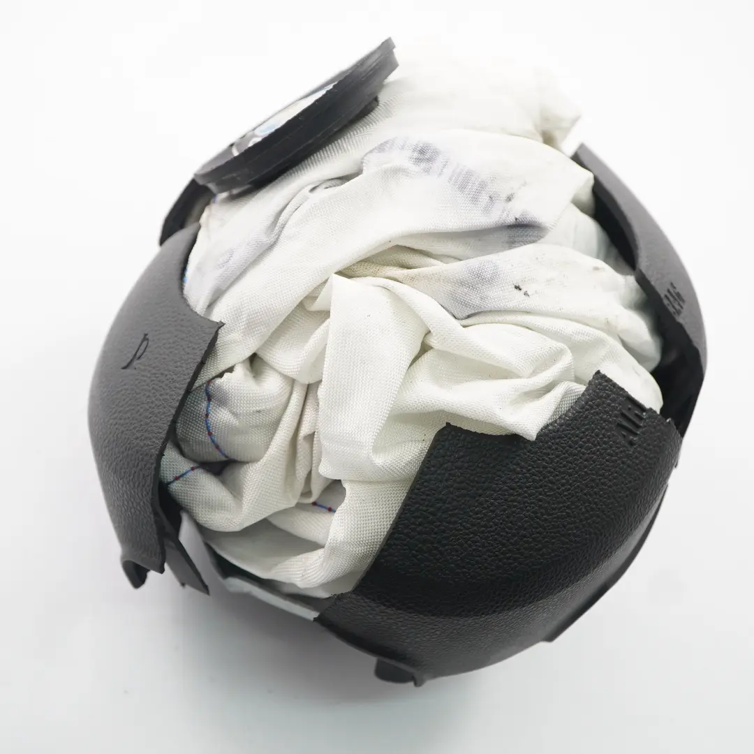 Poduszka Powietrza Kierowcy Airbag Wystrzelona do BMW Z4 E85 o numerze 6782206 BMW Z4 E85 Poduszka Powietrza Kierowcy Airbag Wystrzelona - SKU 6782206-1 - Numer Części 6782206