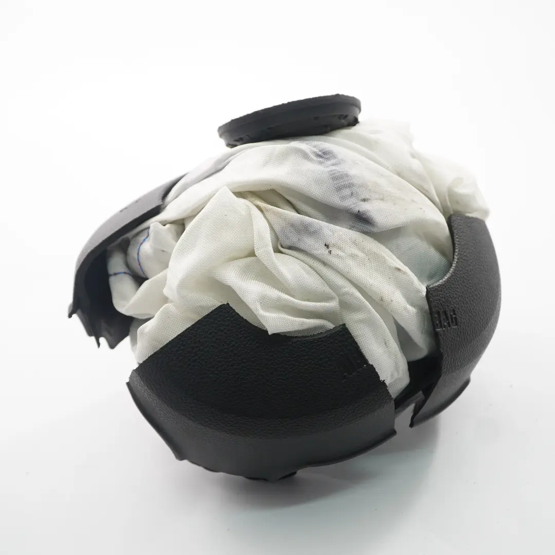 Driver's Side Steering Wheel Air Module Black DAMAGED 6758210 to BMW Z4 E85 E86 with Part number 6782206 BMW Z4 E85 E86 Driver's Side Steering Wheel Air Module Black DAMAGED 6758210 - SKU 6782206-1 - Part number 6782206