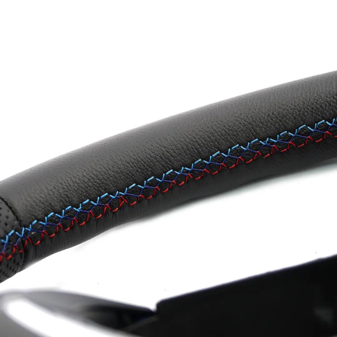 NUOVO volante sportivo in pelle nera Cambio al volante per BMW X5 E70 LCI X6 E71 con numero di parte 6782805 BMW X5 E70 LCI X6 E71 NUOVO volante sportivo in pelle nera Cambio al volante - SKU 6782805-2 - Numero di parte 6782805
