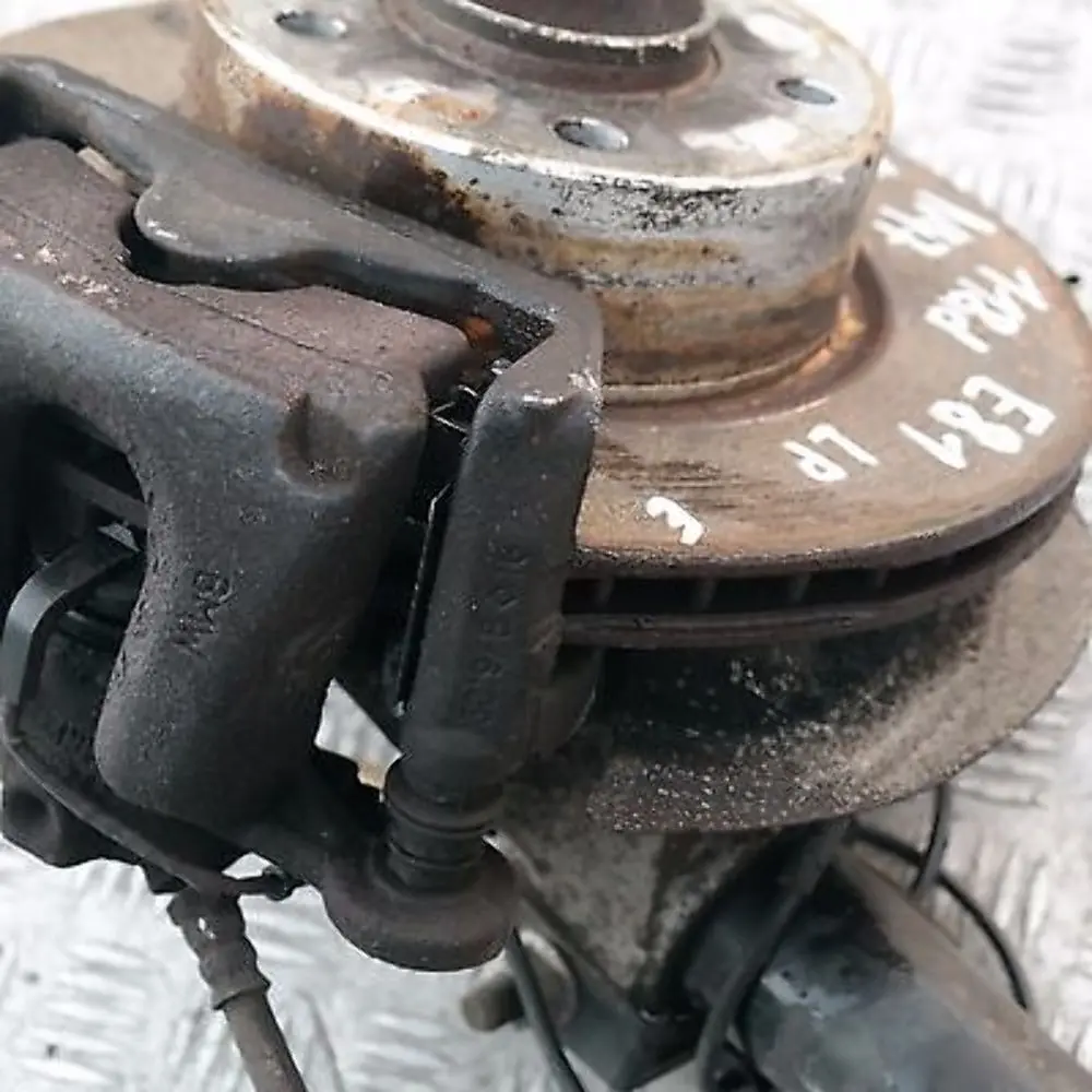 *BMW 1 E81 118d N47 Stoßdämpfer Federbein Schwenklager Vorne Links  - SKU 6782855 - Teilenummer 31316782855