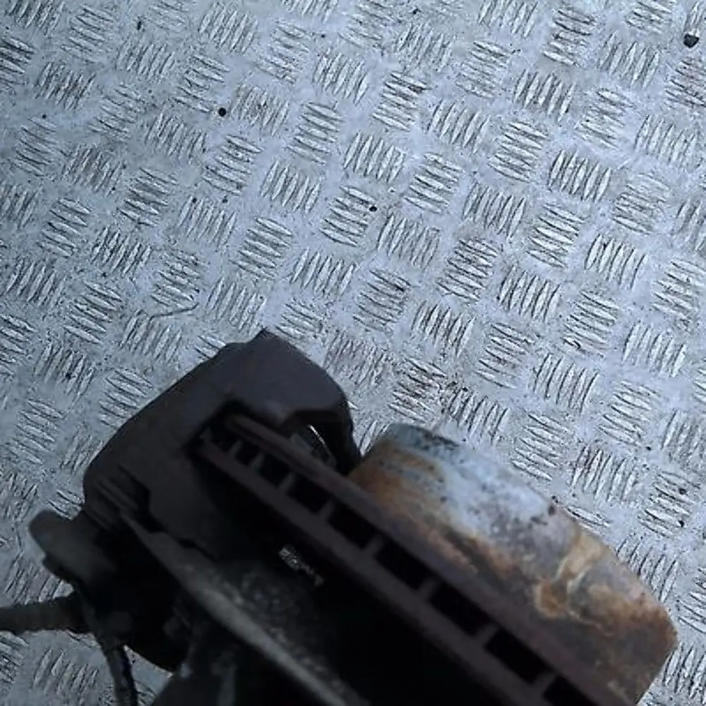 N47 Molla Sospensioni Cuscinetto Perno Anteriore Sinistra per BMW E81 118d con numero di parte 31316782855 BMW E81 118d N47 Molla Sospensioni Cuscinetto Perno Anteriore Sinistra - SKU 6782855 - Numero di parte 31316782855