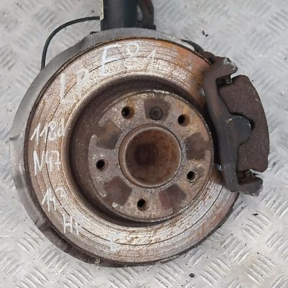 N47 Suspension M Sport Pata Delantera Izquierda Eje Freno Disco para BMW E81 E82 118d con número de pieza 6782857-1 BMW E81 E82 118d N47 Suspension M Sport Pata Delantera Izquierda Eje Freno Disco - SKU 6782857-1 - Número de pieza 6782857-1