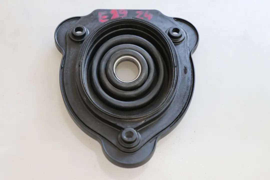 Halter Manschette für BMW Z4 er E89 Roadster Cabrio mit Teilenummer 6783068 BMW Z4 er E89 Roadster Cabrio Halter Manschette - SKU 6783068 - Teilenummer 6783068