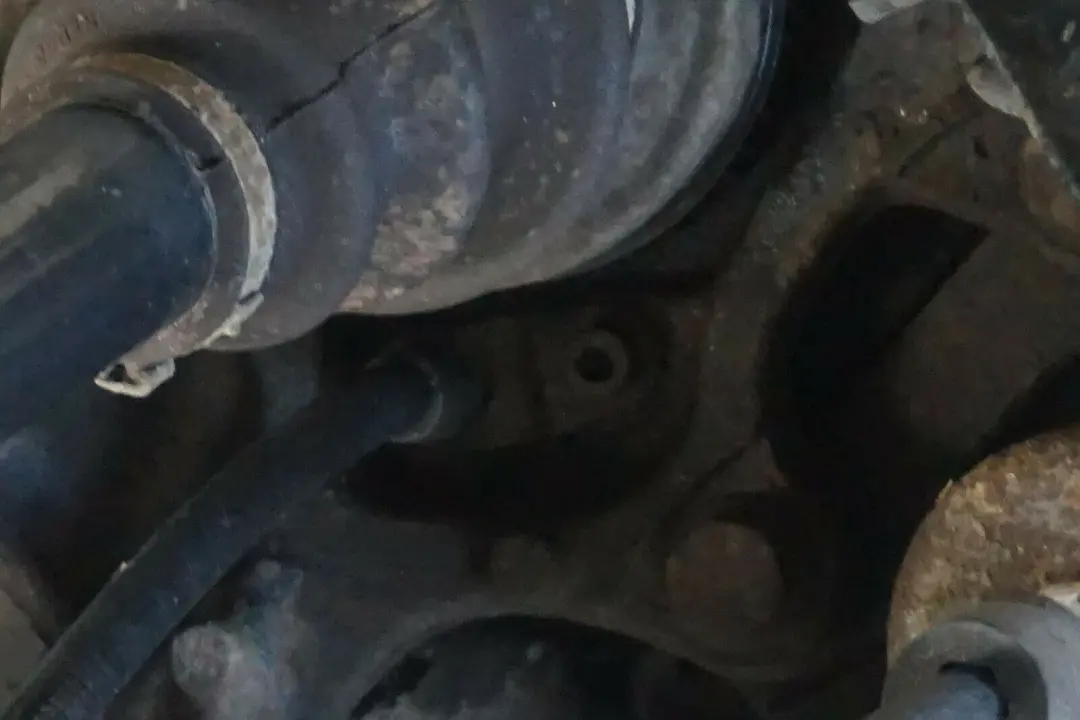 BMW E90 LCI 318i 143HP Półoś zwrotnica lewa - SKU 6783653-1 - Numer Części 6783653