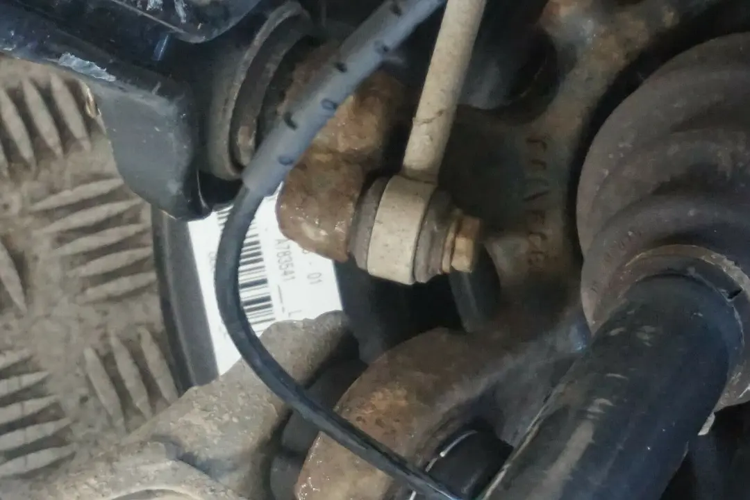 BMW E90 LCI 318i 143HP Półoś zwrotnica lewa - SKU 6783653-1 - Numer Części 6783653