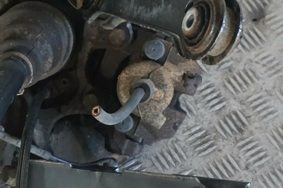 N43 N43 Abtriebswelle Schwenklager Hinten Links für BMW 3 er E90 LCI 318i mit Teilenummer 6783653 BMW 3 er E90 LCI 318i N43 N43 Abtriebswelle Schwenklager Hinten Links - SKU 6783653-1 - Teilenummer 6783653