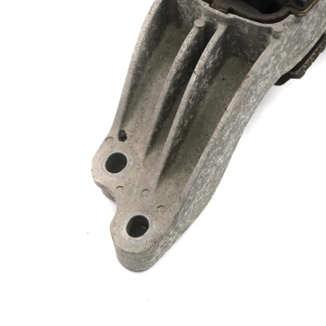 N47N Cuscinetto Trasmissione per Mini Cooper D R55 R56 W16 R60 con numero di parte 6784359 Mini Cooper D R55 R56 W16 R60 N47N Cuscinetto Trasmissione - SKU 6784359 - Numero di parte 6784359