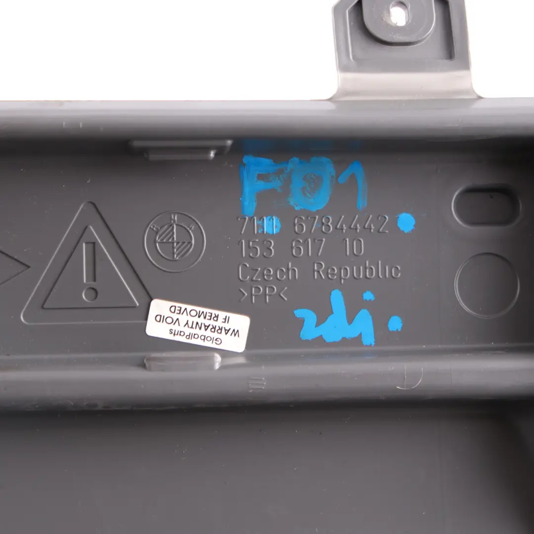 Caja Herramientas Tapa Trasera Portón Interior para BMW F01 F02 con número de pieza 6784443 BMW F01 F02 Caja Herramientas Tapa Trasera Portón Interior - SKU 6784443 - Número de pieza 6784443