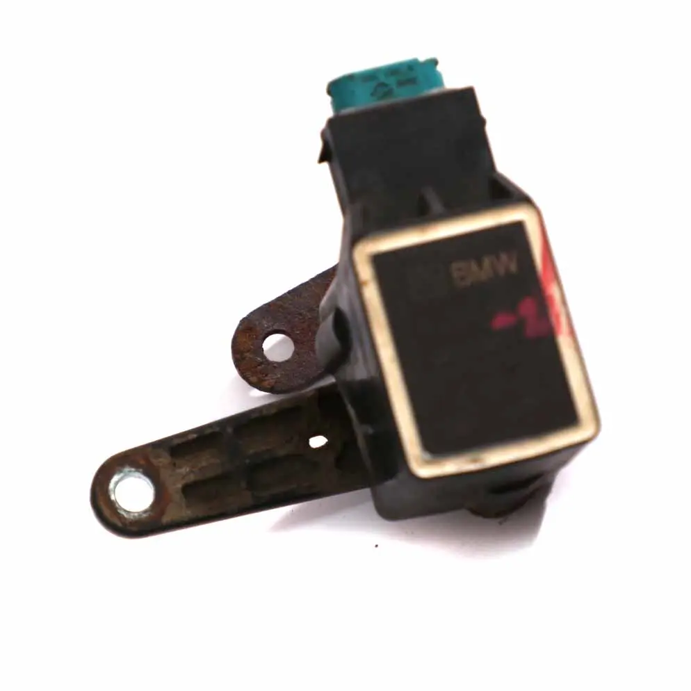 Capteur de niveau de contrôle des phares 6763738 pour BMW X5 E53 E60 E61 E65 X3 E83 à propos du numéro de pièce 6784697 BMW X5 E53 E60 E61 E65 X3 E83 Capteur de niveau de contrôle des phares 6763738 - SKU 6784697-2 - Numéro de pièce 6784697