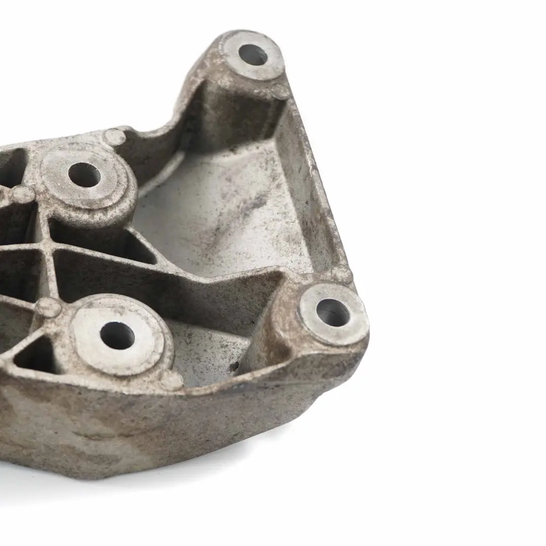 Supporto motore BMW F30 F31 F32 N20 Supporto staffa montaggio sinistra per con numero di parte 6784823 Supporto motore BMW F30 F31 F32 N20 Supporto staffa montaggio sinistra - SKU 6784823 - Numero di parte 6784823