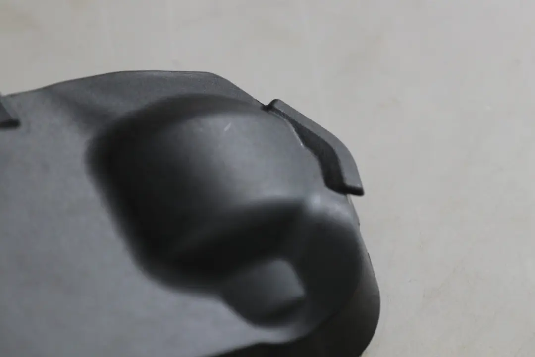 Reihe E89 Abdeckung Zugstrebe rechts 3114 für BMW Z4 mit Teilenummer 6785158 BMW Z4 Reihe E89 Abdeckung Zugstrebe rechts 3114 - SKU 6785158 - Teilenummer 6785158