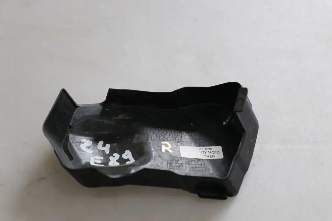 Wishbone Cover Trim Tension Strut Right O/S to BMW Z4 Series E89 with Part number 6785158 BMW Z4 Series E89 Wishbone Cover Trim Tension Strut Right O/S - SKU 6785158 - Part number 6785158