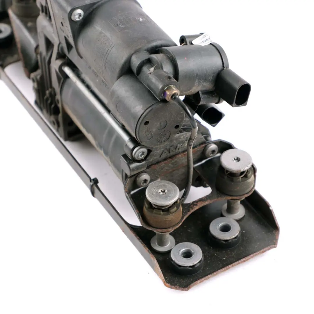 Suspension Supply Device Compressor Motor to BMW 5 Series E61 Touring Air with Part number 6769082 BMW 5 Series E61 Touring Air Suspension Supply Device Compressor Motor - SKU 6785505 - Part number 6769082