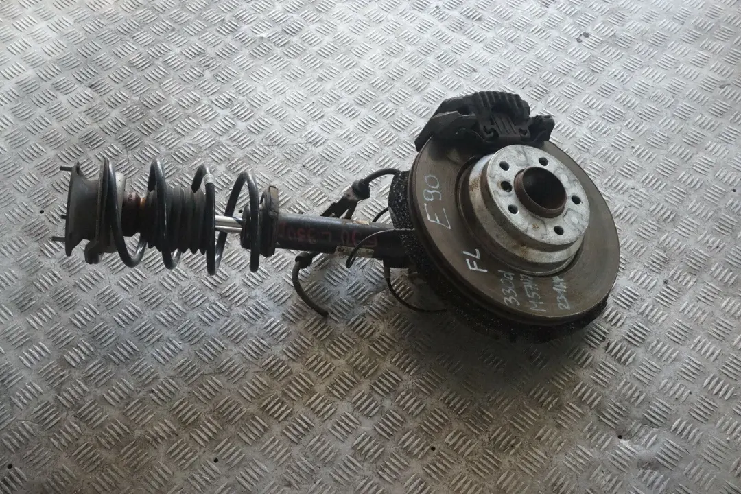 M57N2 Delantero Izquierdo Muelle Strut Freno Pierna Suspension para BMW E90 330d con número de pieza 6786001 BMW E90 330d M57N2 Delantero Izquierdo Muelle Strut Freno Pierna Suspension - SKU 6786001-1 - Número de pieza 6786001