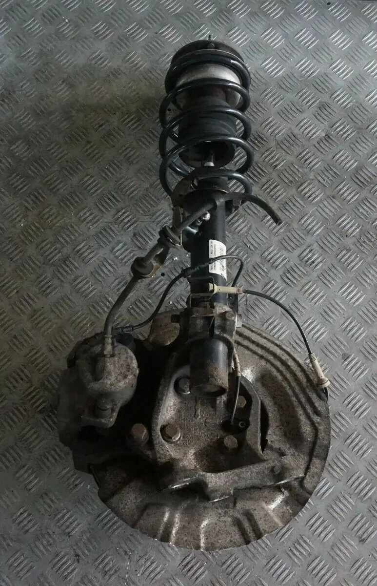 BMW E90 330d M57N2 Delantero Izquierdo Muelle Strut Freno Pierna Suspension - SKU 6786001-1 - Número de pieza 6786001