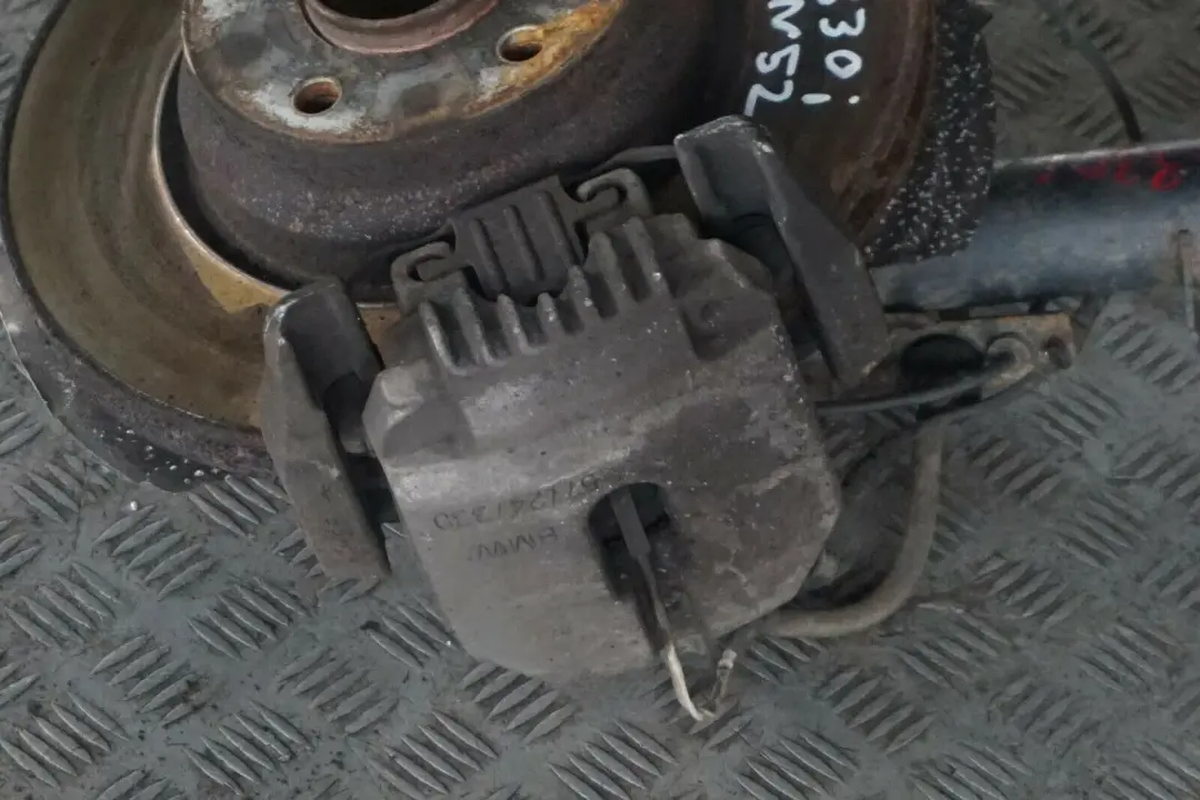 N52 258PS Set Molla Sospensioni Anteriore Destro per BMW E90 330i con numero di parte 6786001 BMW E90 330i N52 258PS Set Molla Sospensioni Anteriore Destro - SKU 6786001-2 - Numero di parte 6786001