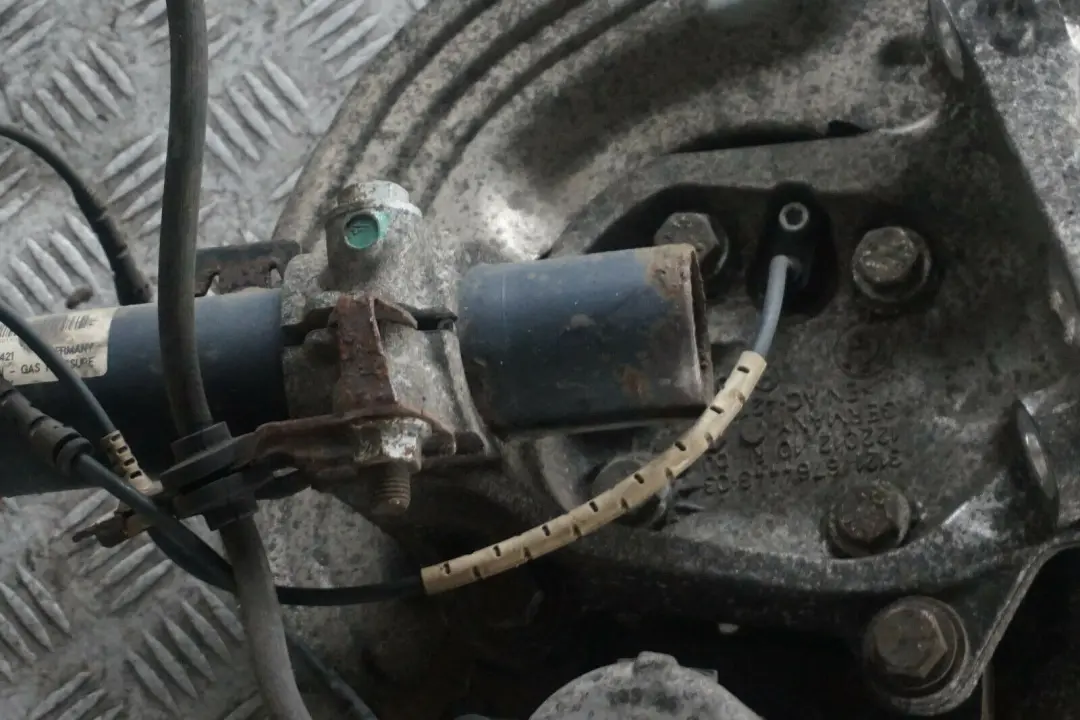 N52 258PS Set Molla Sospensioni Anteriore Destro per BMW E90 330i con numero di parte 6786001 BMW E90 330i N52 258PS Set Molla Sospensioni Anteriore Destro - SKU 6786001-2 - Numero di parte 6786001