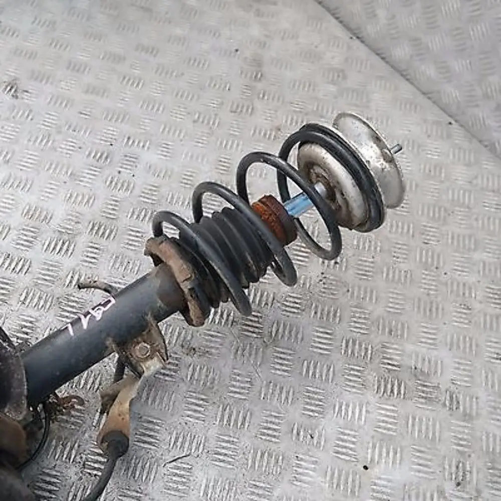 M47N2 Front Left N/S Spring Strut Brake Suspension Leg Hub to BMW 3 Series E91 320d with Part number 31316786013 BMW 3 Series E91 320d M47N2 Front Left N/S Spring Strut Brake Suspension Leg Hub - SKU 6786013 - Part number 31316786013