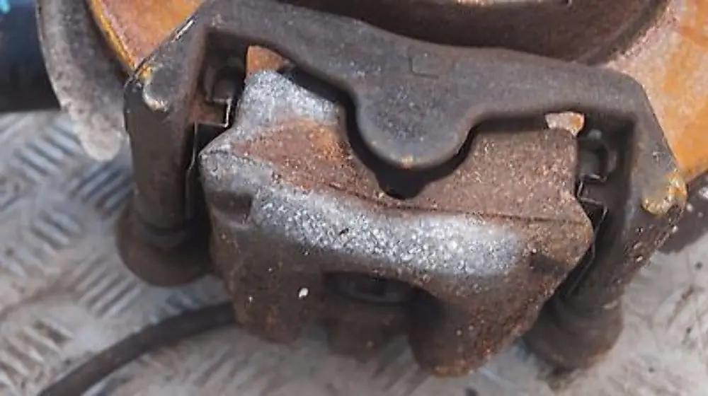 N43 Amortisseur Pivotement devant A Droite pour BMW E81 116i à propos du numéro de pièce 6786018 BMW E81 116i N43 Amortisseur Pivotement devant A Droite - SKU 6786018-3 - Numéro de pièce 6786018