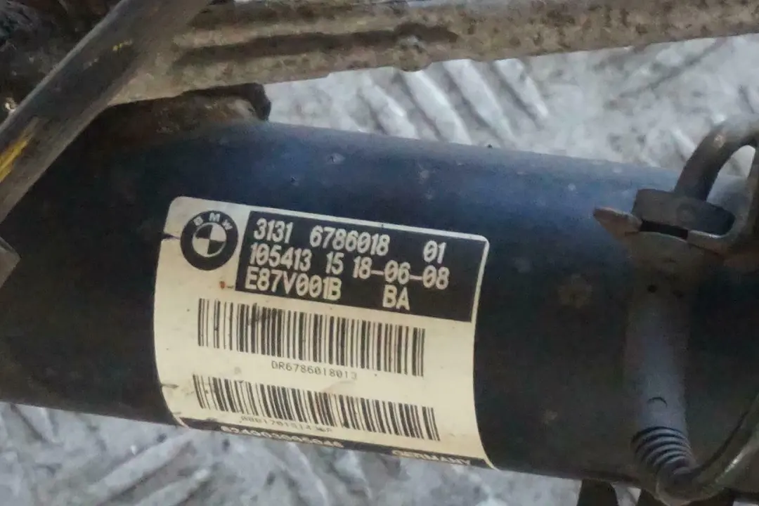 BMW E87 LCI 118d N47 Delantero Derecho Muelle Strut Freno Suspension Pata Buje - SKU 6786018-4 - Número de pieza 6786018