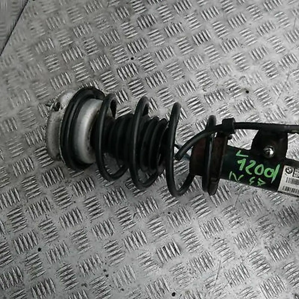 N47 Anteriore Destro Molla Sospensioni per BMW E87 LCI 120d con numero di parte 6786018 BMW E87 LCI 120d N47 Anteriore Destro Molla Sospensioni - SKU 6786018 - Numero di parte 6786018