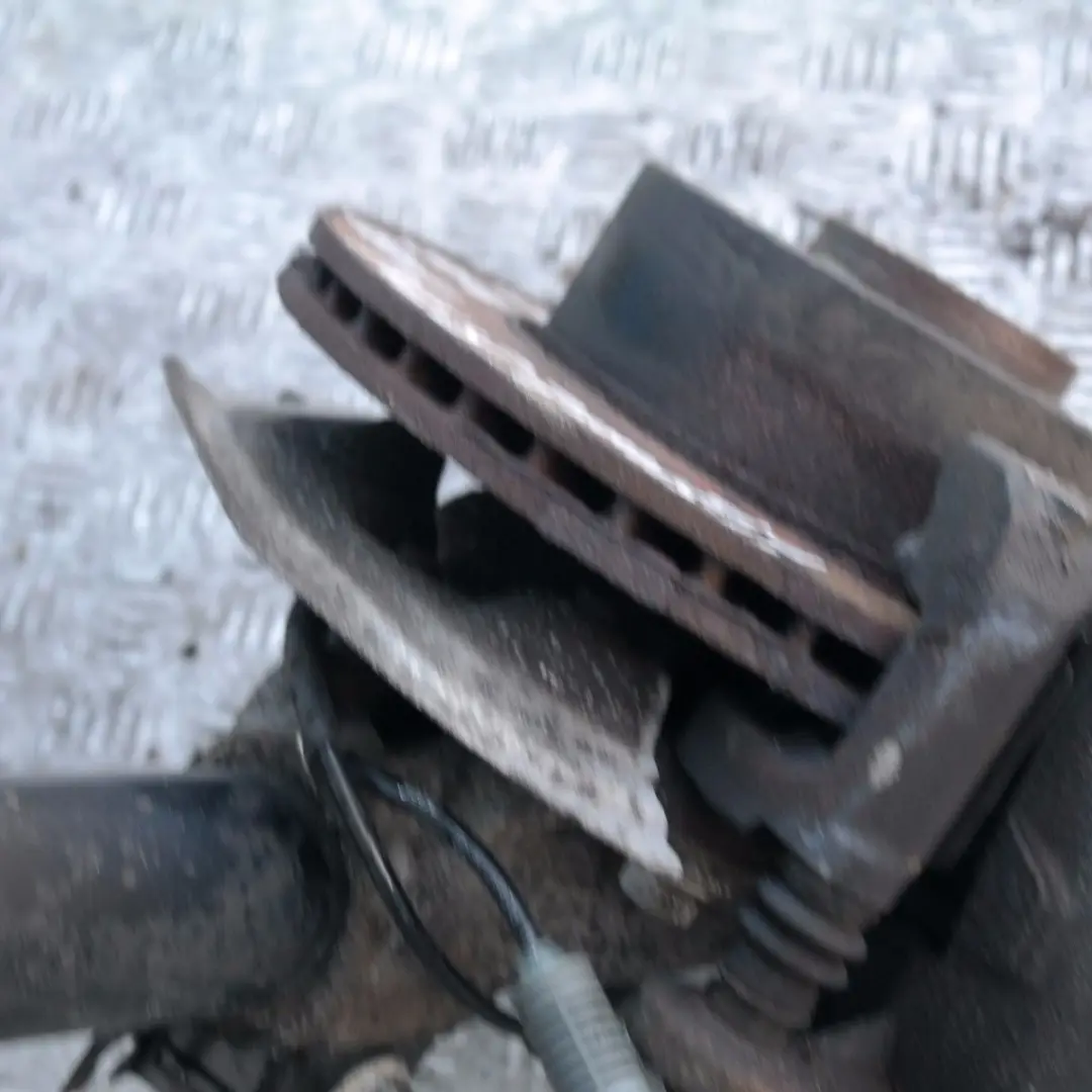 N47 Suspension Delantera Derecha Spring Strut Leg Brake para BMW E87 LCi 118d con número de pieza 6786020 BMW E87 LCi 118d N47 Suspension Delantera Derecha Spring Strut Leg Brake - SKU 6786020-2 - Número de pieza 6786020