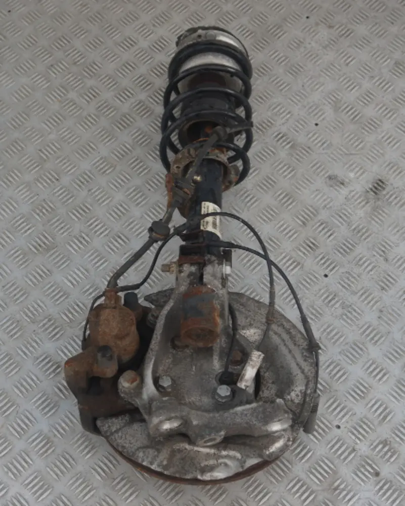 N47 Front Left N/S Spring Strut Brake Suspension Leg Hub to BMW 1 Series E82 120d with Part number 6786021 BMW 1 Series E82 120d N47 Front Left N/S Spring Strut Brake Suspension Leg Hub - SKU 6786021-3 - Part number 6786021