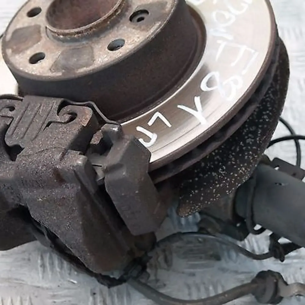 N47 177PS Kit Amortisseur Pivotement a L'Avant Gauche pour BMW E81 120d à propos du numéro de pièce 6786021 BMW E81 120d N47 177PS Kit Amortisseur Pivotement a L'Avant Gauche - SKU 6786021 - Numéro de pièce 6786021