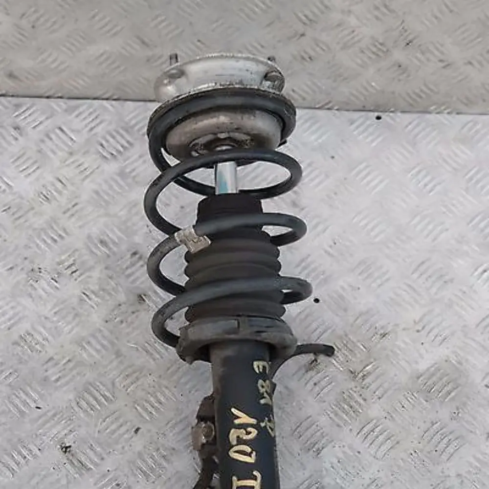 BMW E81 120D Front Right O/S Spring Strut Brake Suspension Leg Hub Axle - SKU 6786022 - Part number 6786022
