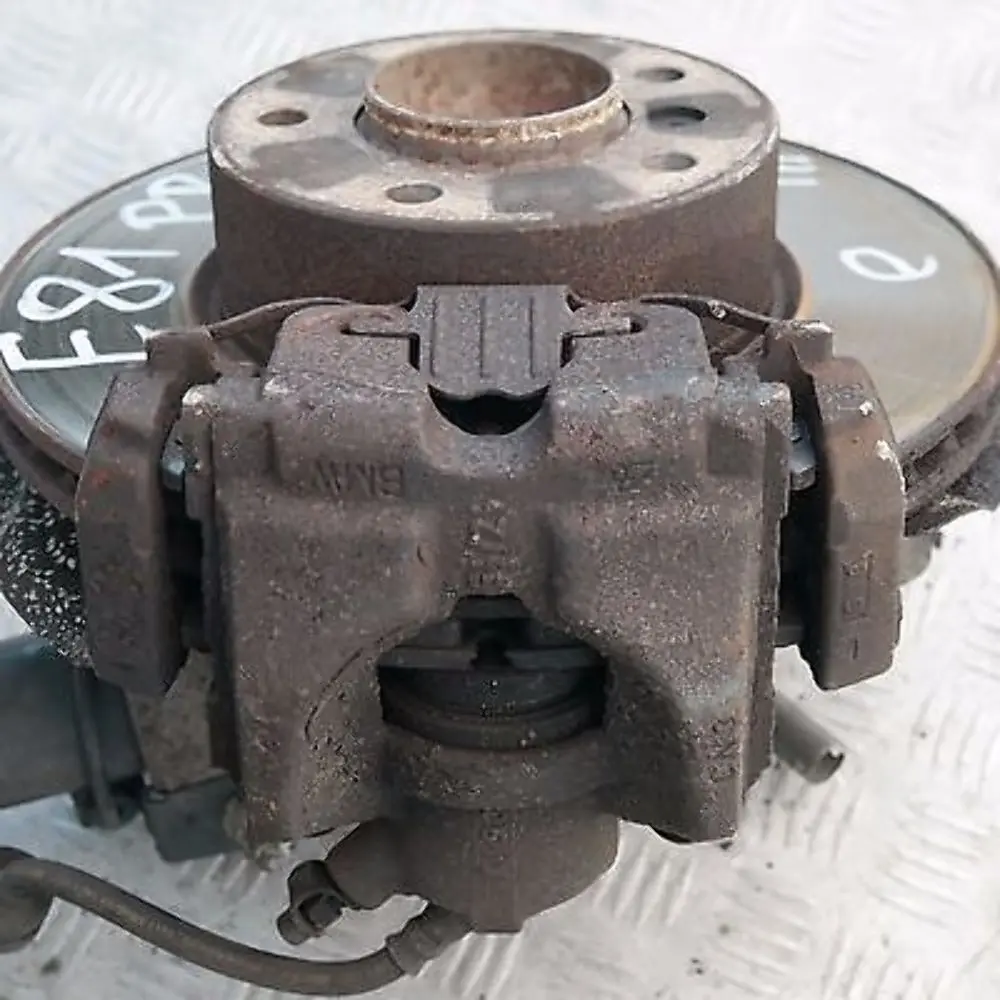 BMW E81 120D Front Right O/S Spring Strut Brake Suspension Leg Hub Axle - SKU 6786022 - Part number 6786022