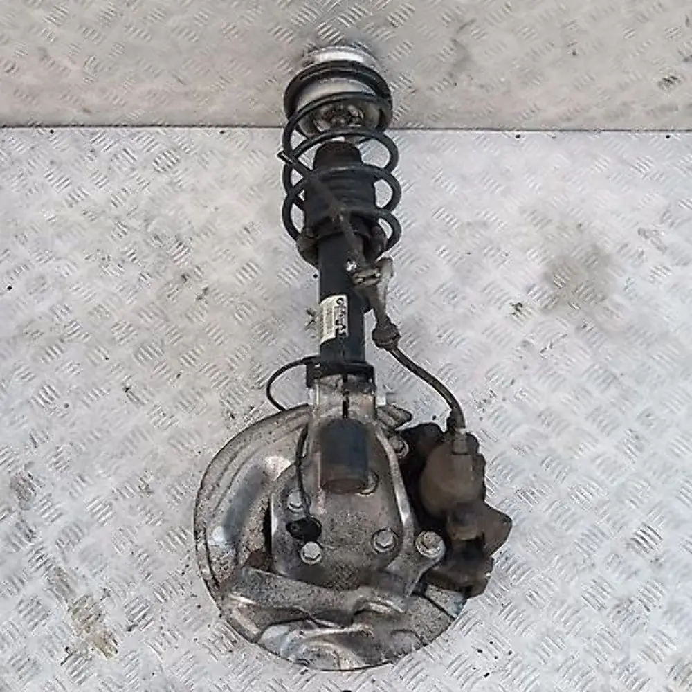 BMW E81 120D Front Right O/S Spring Strut Brake Suspension Leg Hub Axle - SKU 6786022 - Part number 6786022
