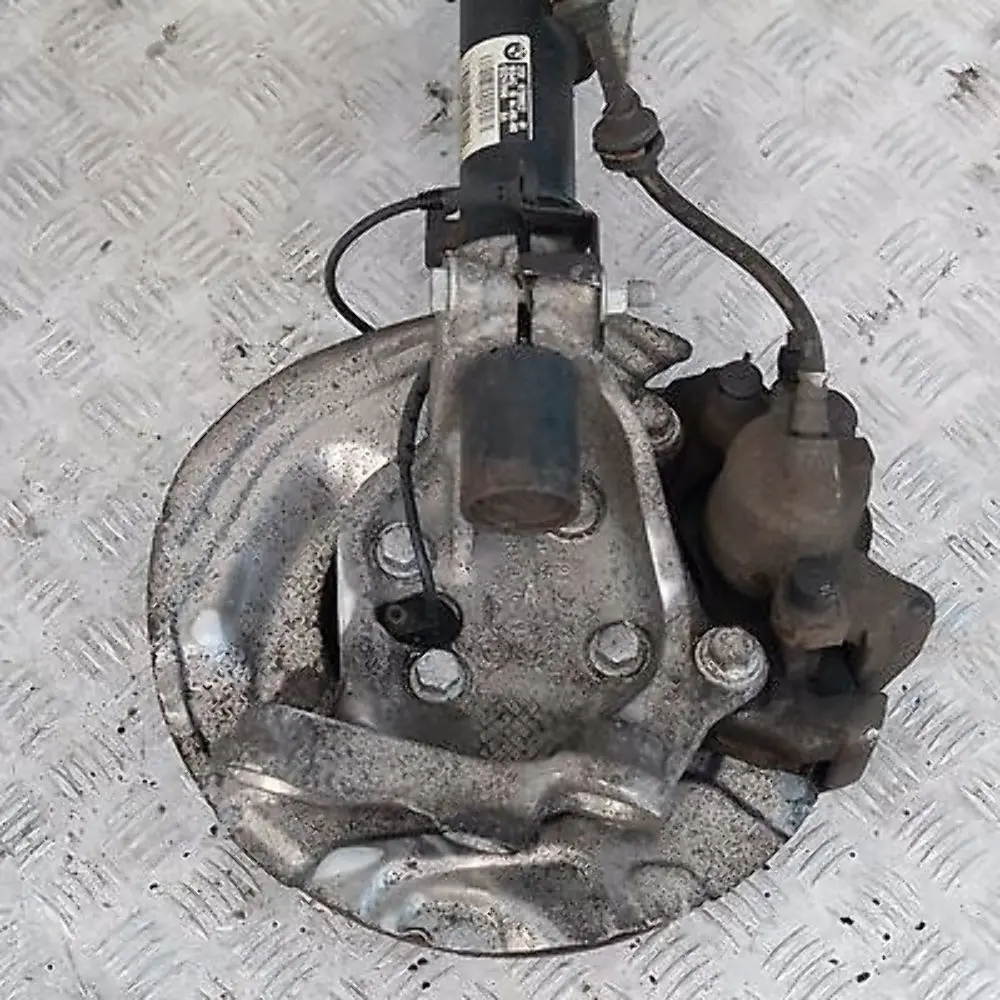BMW E81 120D Front Right O/S Spring Strut Brake Suspension Leg Hub Axle - SKU 6786022 - Part number 6786022
