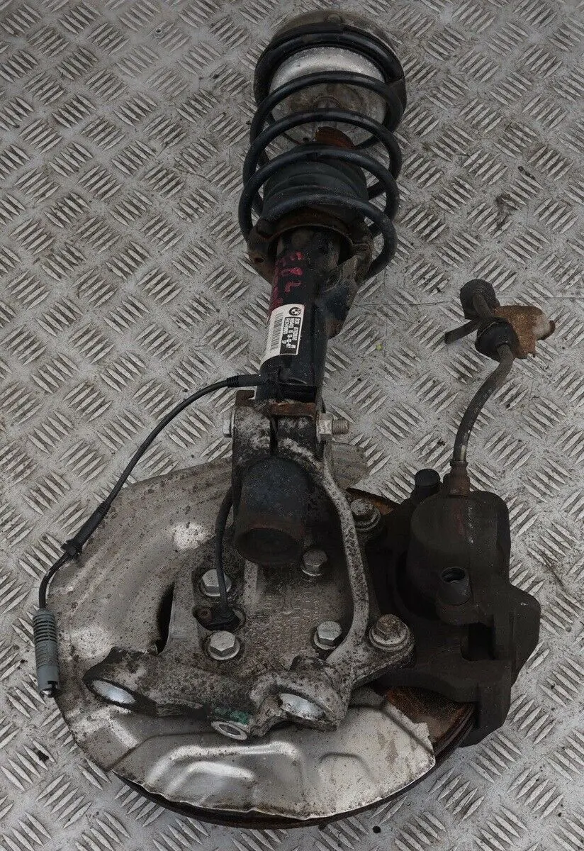 BMW 1 er E82 123d N47S M Sport Stoßdämpfer Federbein Schwenklager Vorne Rechts - SKU 6786024-1 - Teilenummer 6786024