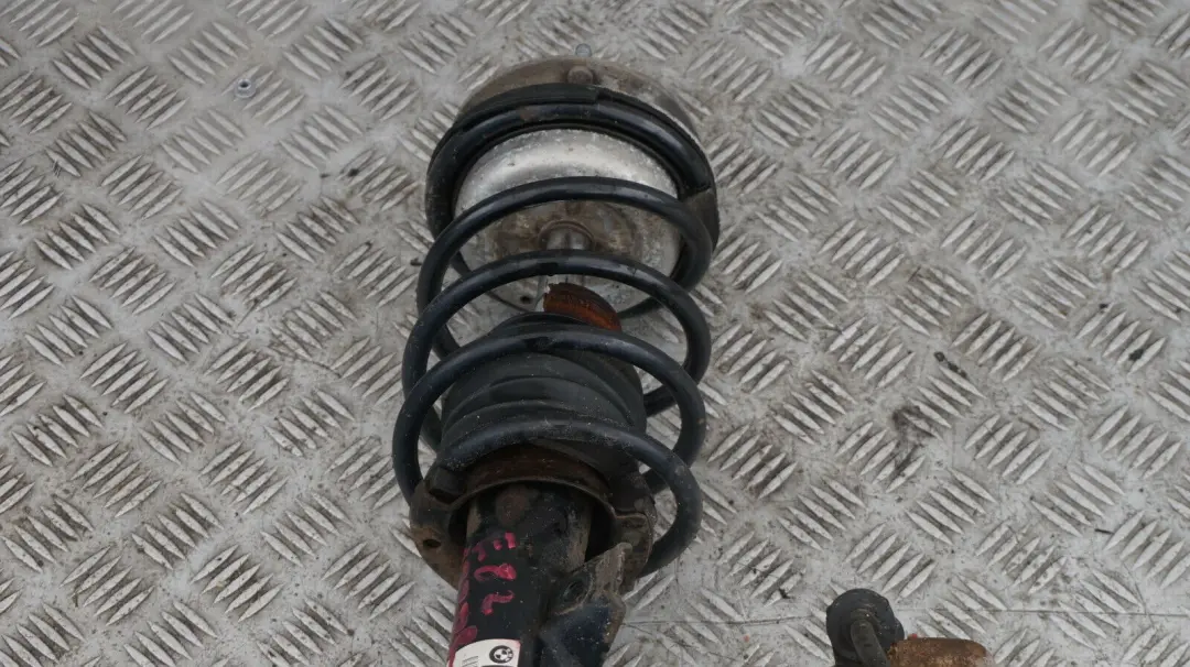 BMW 1 Series E82 123d N47S M Sport Front Right O/S Spring Strut Suspension Leg - SKU 6786024-1 - Part number 6786024