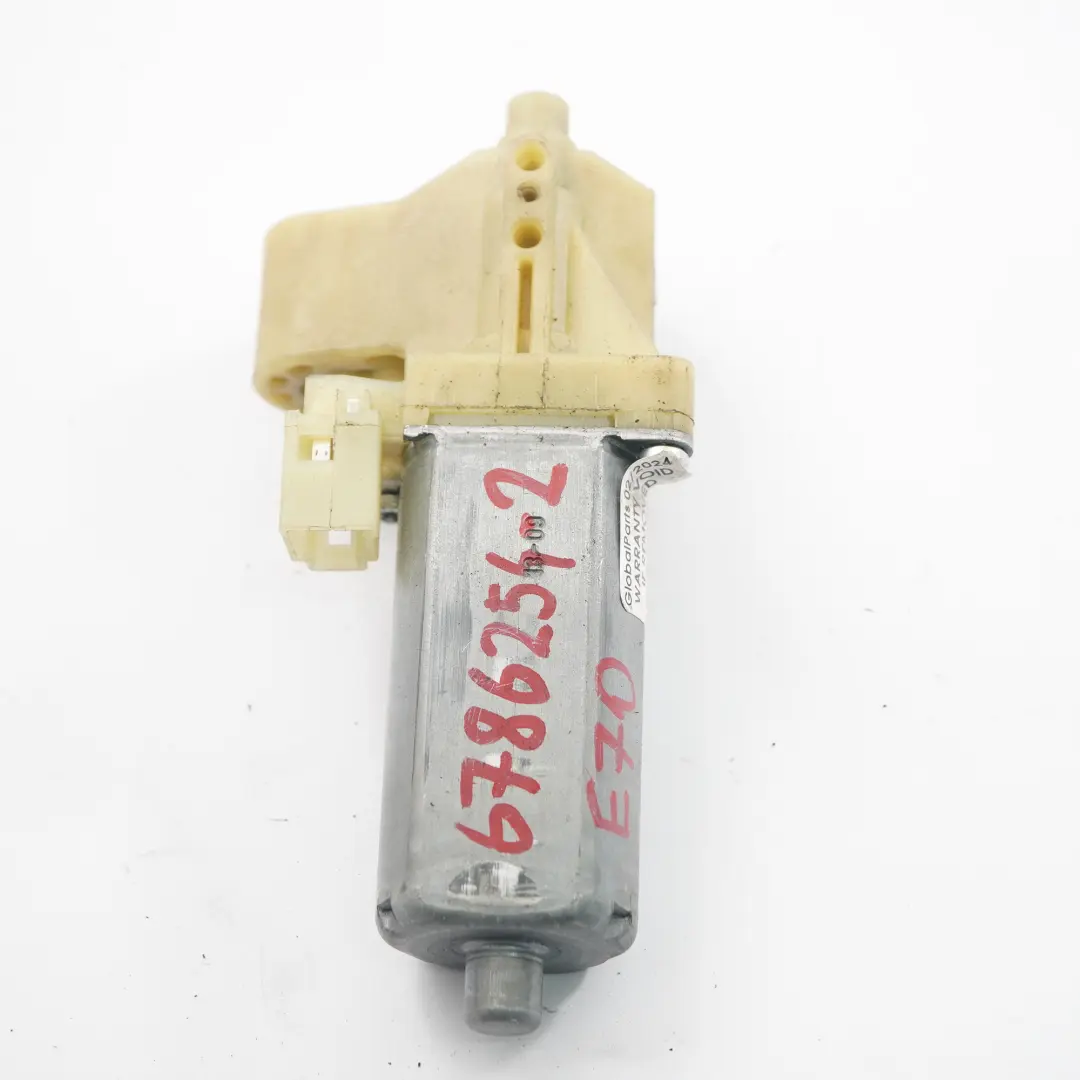 Silnik Regulacji Kolumny Kierownicy 6786603 do BMW X5 X6 E70 E71 o numerze 6786254 BMW X5 X6 E70 E71 Silnik Regulacji Kolumny Kierownicy 6786603 - SKU 6786254-2 - Numer Części 6786254