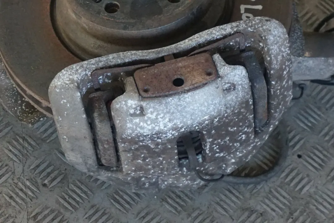 M57N2 Front Left N/S Spring Strut Leg Brake Suspension to BMW 7 Series E66 730Ld with Part number 6786531 BMW 7 Series E66 730Ld M57N2 Front Left N/S Spring Strut Leg Brake Suspension - SKU 6786531 - Part number 6786531