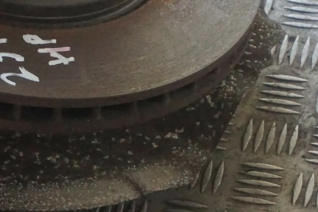 M57N2 Front Left N/S Spring Strut Leg Brake Suspension to BMW 7 Series E66 730Ld with Part number 6786531 BMW 7 Series E66 730Ld M57N2 Front Left N/S Spring Strut Leg Brake Suspension - SKU 6786531 - Part number 6786531