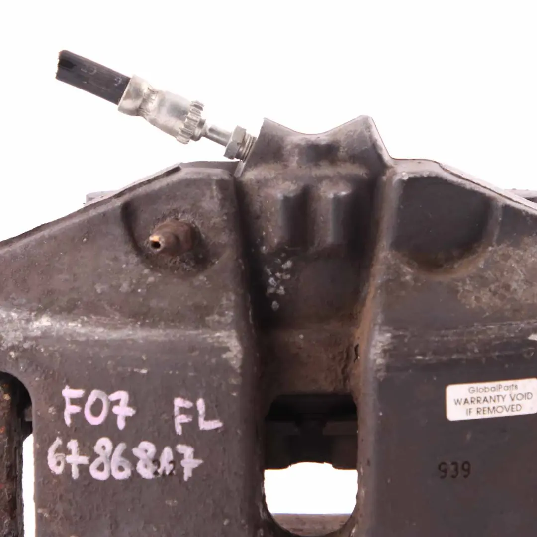 Etrier de frein roue avant gauche N/S 60/36 pour BMW F01 F10 F11 F12 à propos du numéro de pièce 6786817 BMW F01 F10 F11 F12 Etrier de frein roue avant gauche N/S 60/36 - SKU 6786817 - Numéro de pièce 6786817