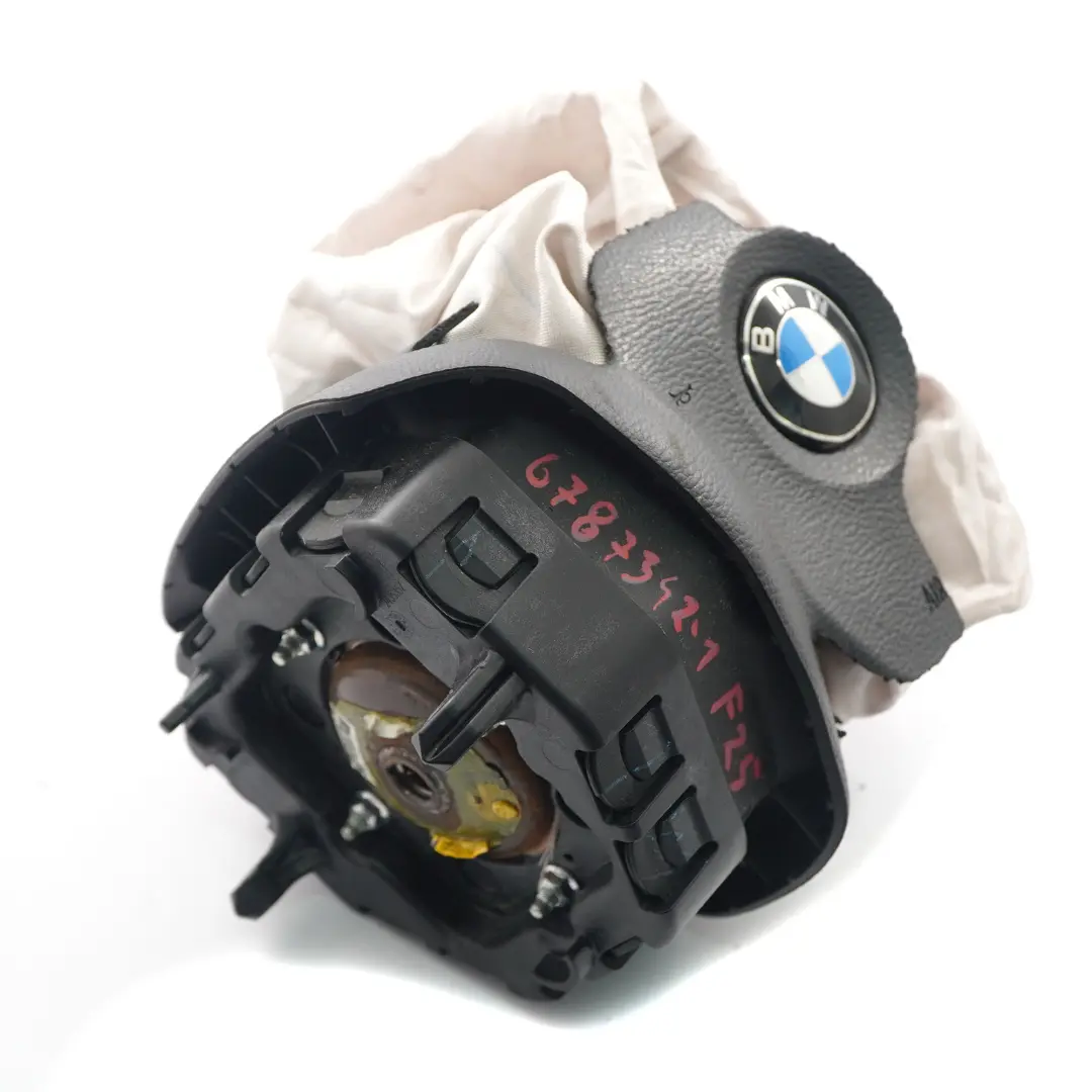 Pakiet Poduszka Powietrza Kierowcy Airbag Wystrzelona do BMW X3 F25 M o numerze 6787342 BMW X3 F25 M Pakiet Poduszka Powietrza Kierowcy Airbag Wystrzelona - SKU 6787342-1 - Numer Części 6787342