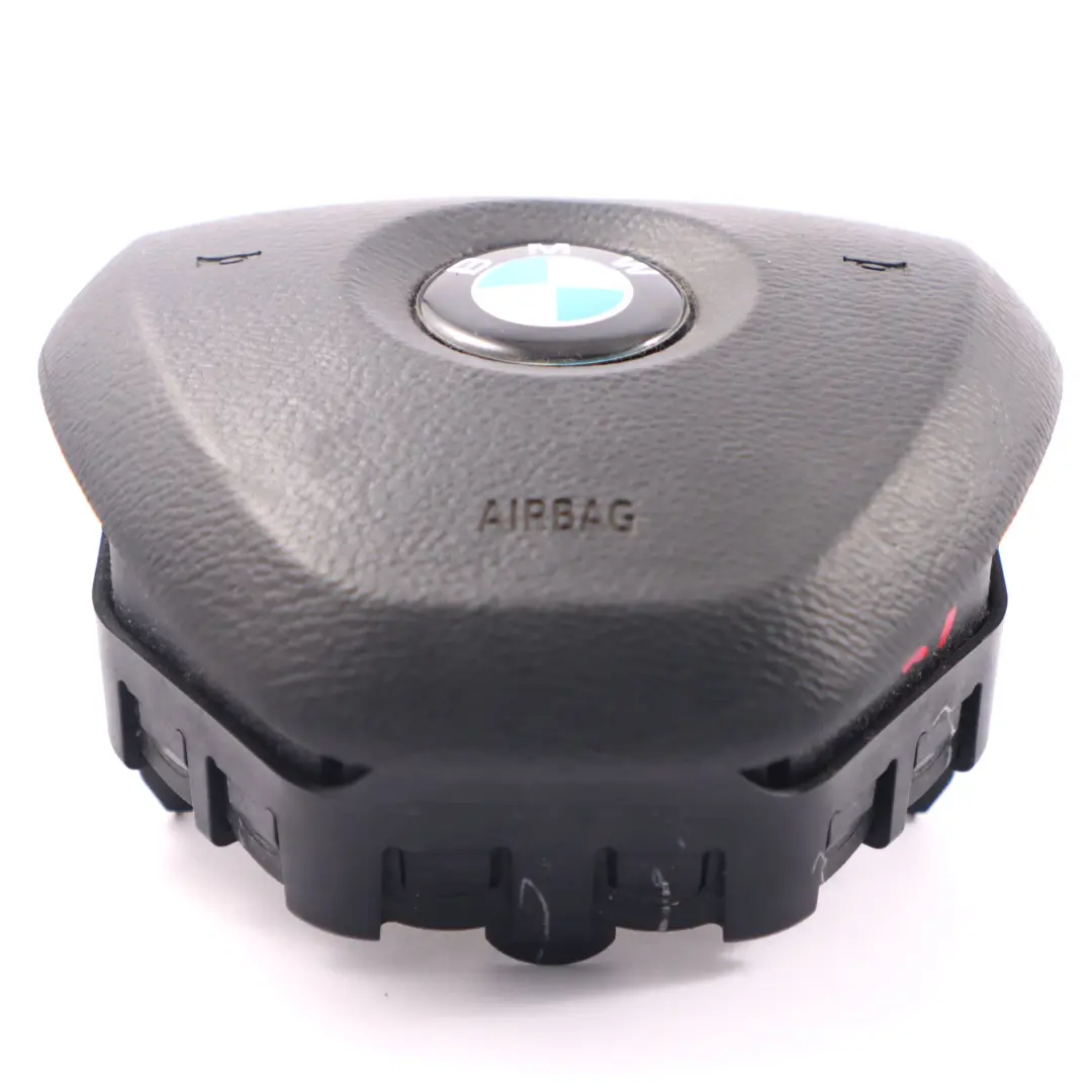 Poduszka M Sport Airbag Kierowcy Czarna do BMW X3 F25 X5 F15 o numerze 6787342 BMW X3 F25 X5 F15 Poduszka M Sport Airbag Kierowcy Czarna - SKU 6787342 - Numer Części 6787342