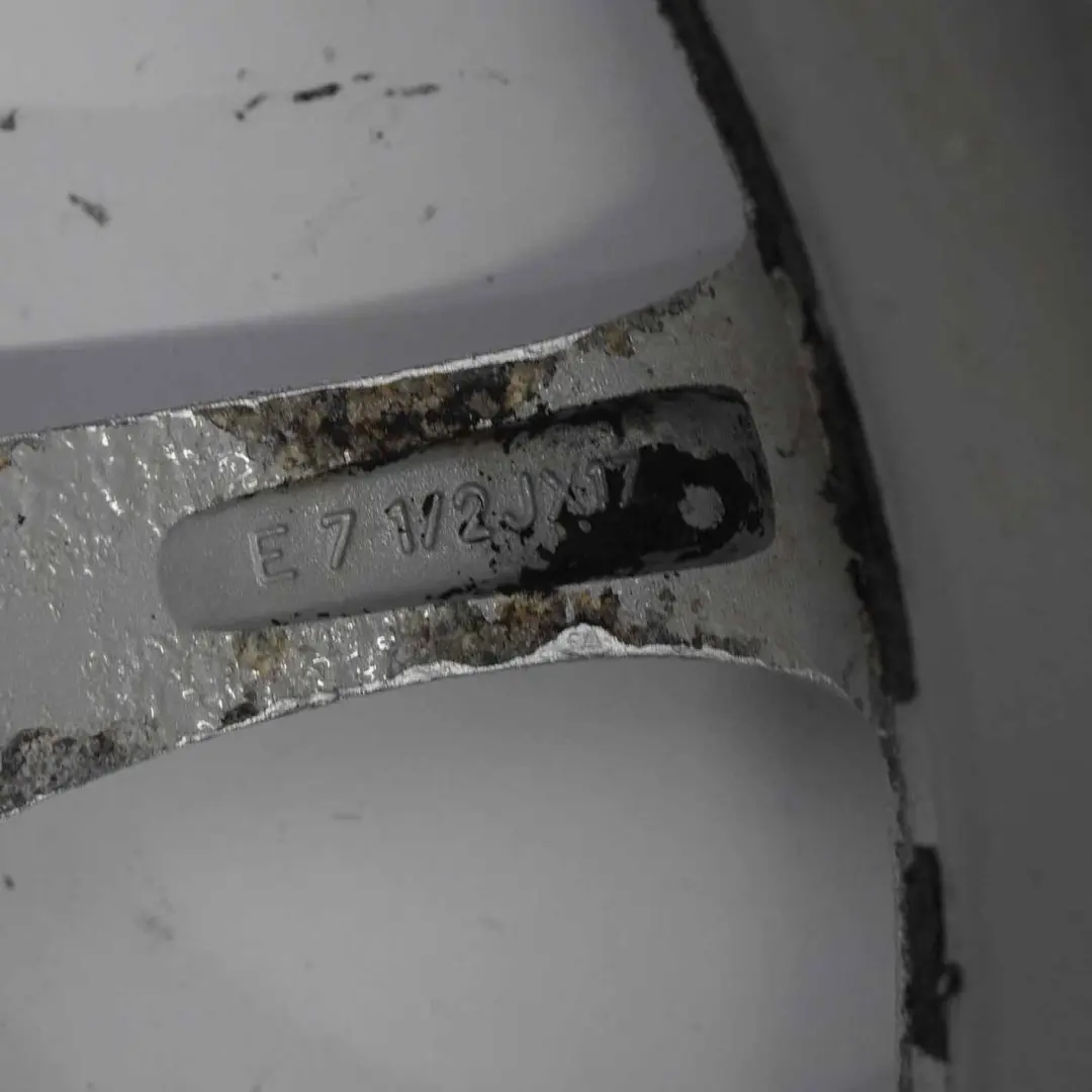 Cerchio ruota BMW X3 F25 X4 F26 lega argento 17" V Spoke 304 7,5J ET:32 per con numero di parte 6787575 Cerchio ruota BMW X3 F25 X4 F26 lega argento 17" V Spoke 304 7,5J ET:32 - SKU 6787575-2 - Numero di parte 6787575