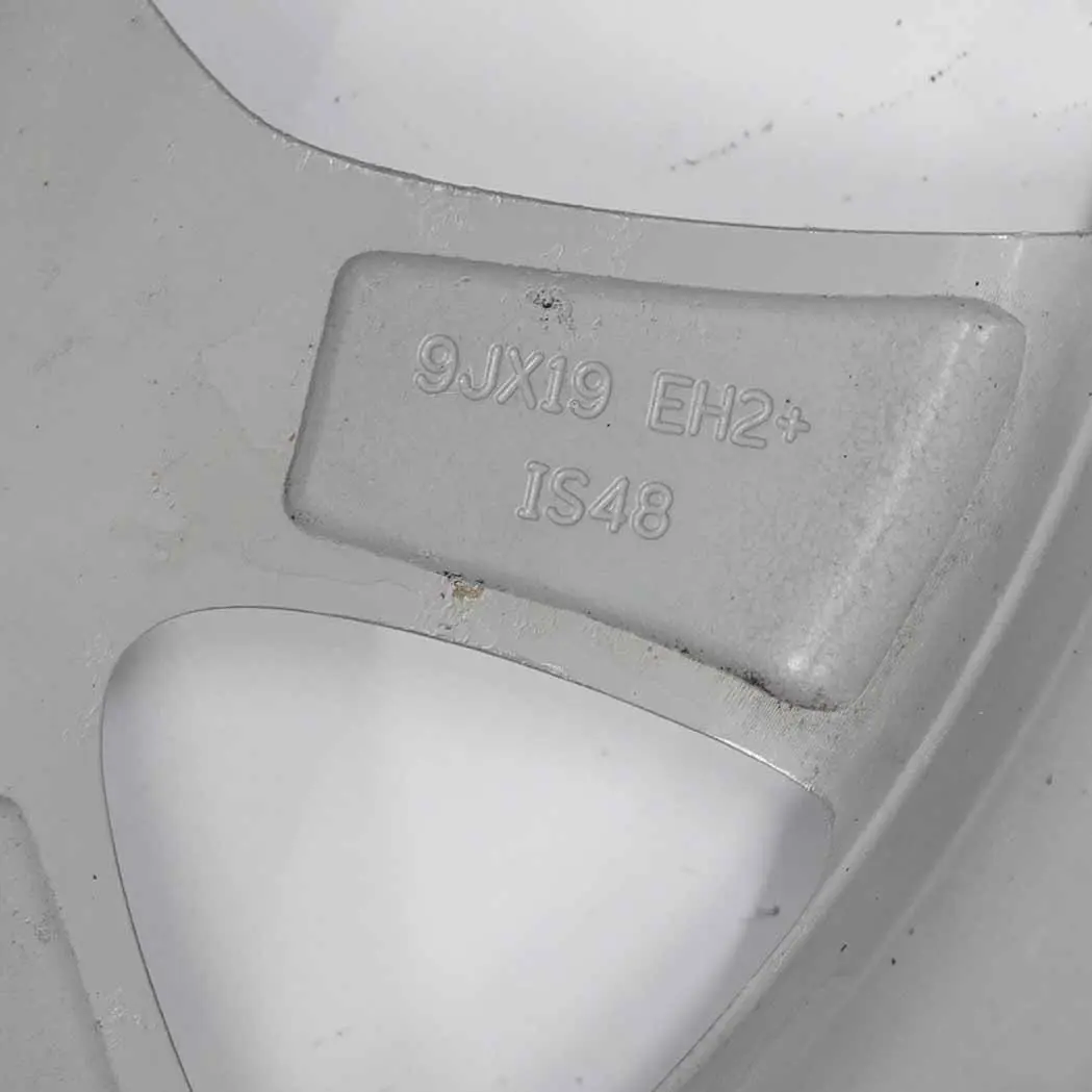 Jante Alliage Argenté 19" ET:48 9J Star Spoke 334 pour BMW X5 E70 à propos du numéro de pièce 6788007 BMW X5 E70 Jante Alliage Argenté 19" ET:48 9J Star Spoke 334 - SKU 6788007-1 - Numéro de pièce 6788007