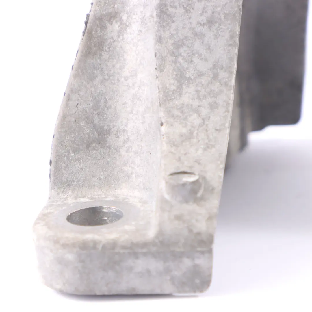 N55 Wspornik Łapa Mocowanie Silnika Prawa do BMW F20 F30 F34 o numerze 6788606 BMW F20 F30 F34 N55 Wspornik Łapa Mocowanie Silnika Prawa - SKU 6788606 - Numer Części 6788606