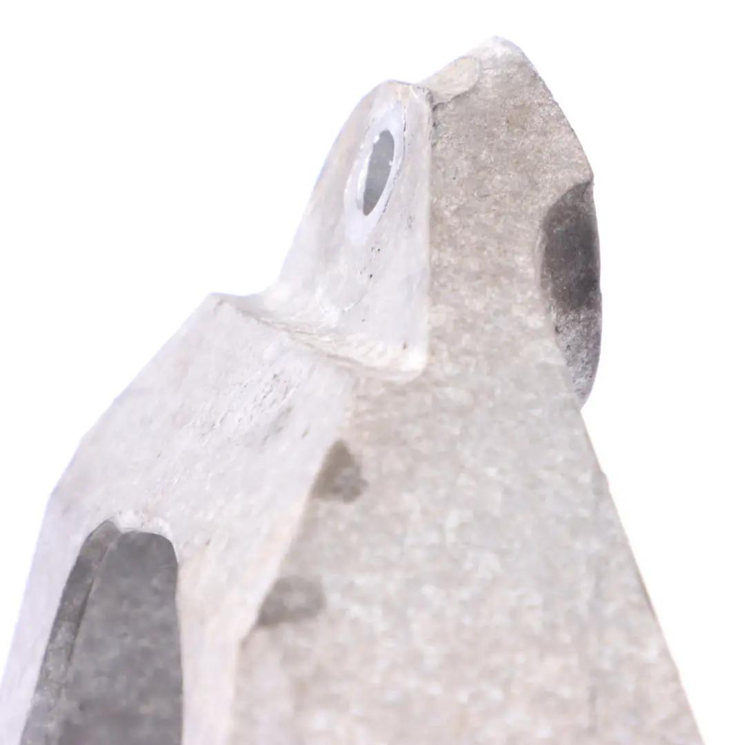 N55 Wspornik Łapa Mocowanie Silnika Prawa do BMW F20 F30 F34 o numerze 6788606 BMW F20 F30 F34 N55 Wspornik Łapa Mocowanie Silnika Prawa - SKU 6788606 - Numer Części 6788606