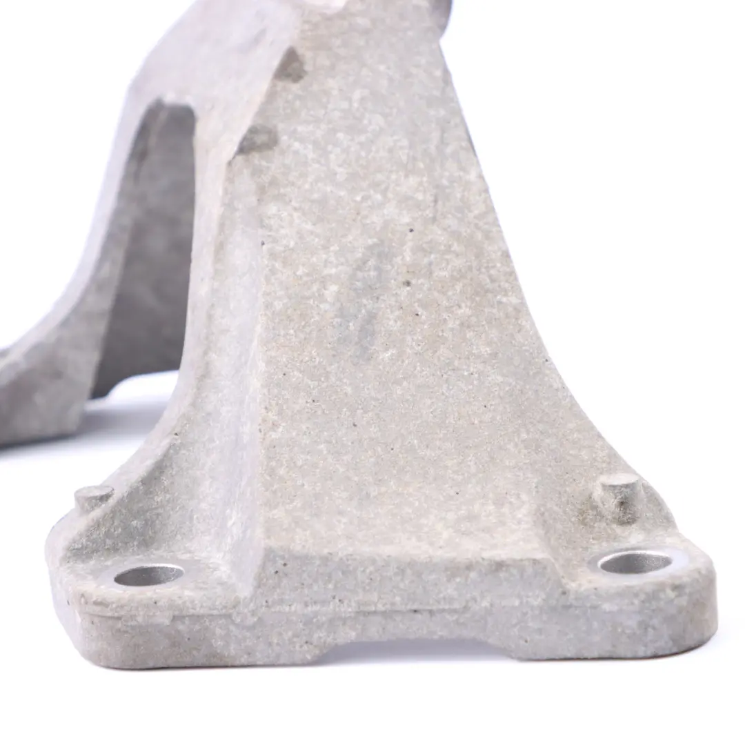 N55 Wspornik Łapa Mocowanie Silnika Prawa do BMW F20 F30 F34 o numerze 6788606 BMW F20 F30 F34 N55 Wspornik Łapa Mocowanie Silnika Prawa - SKU 6788606 - Numer Części 6788606