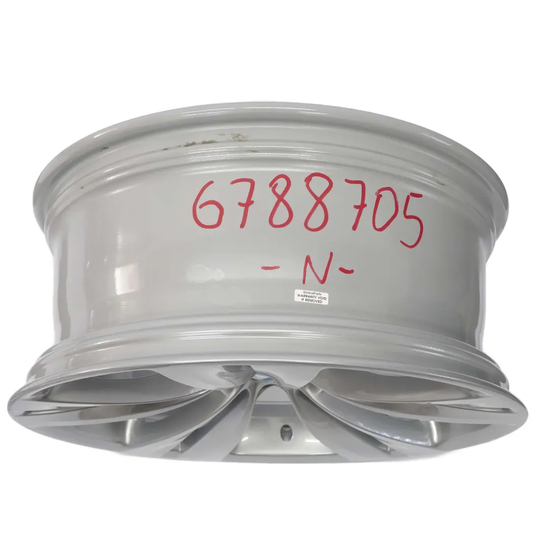 20" Doble Radio 316 8,5J ET:25 Llanta de Aleación Ligera Plateada para BMW F01 F07 con número de pieza 6788705 BMW F01 F07 20" Doble Radio 316 8,5J ET:25 Llanta de Aleación Ligera Plateada - SKU 6788705 - Número de pieza 6788705
